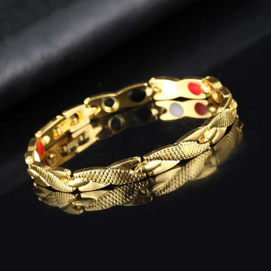 Trendy Bracelet with Magnets in Black and Gold