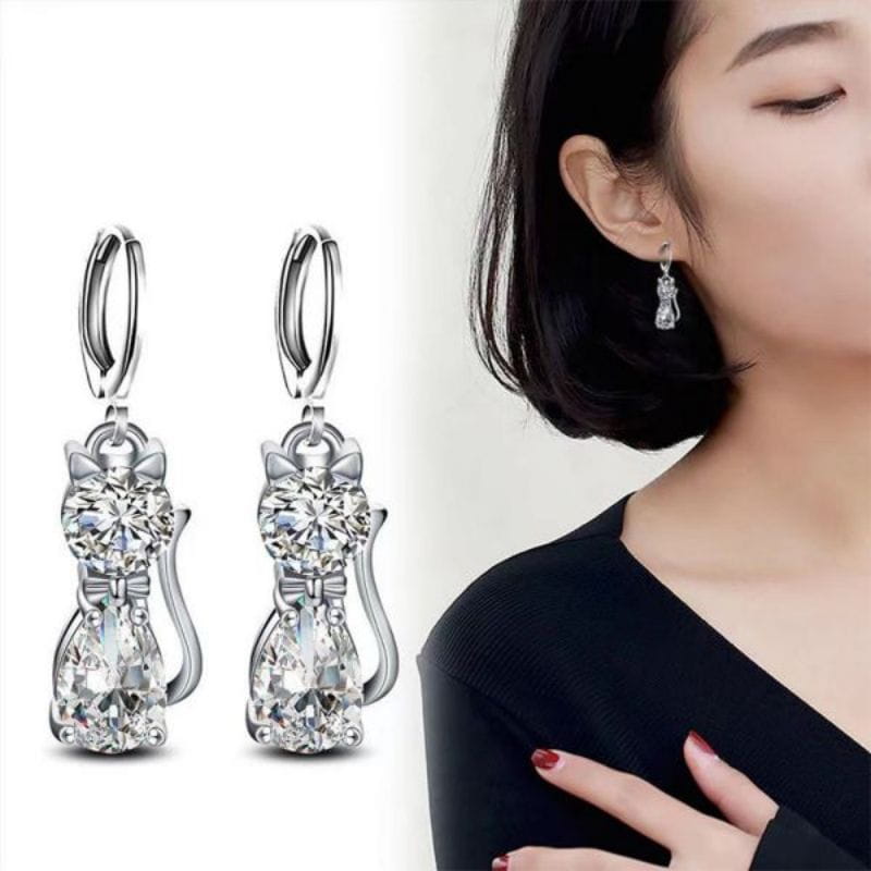 Necklace and Earrings with Cat-shaped Zircon Crystals