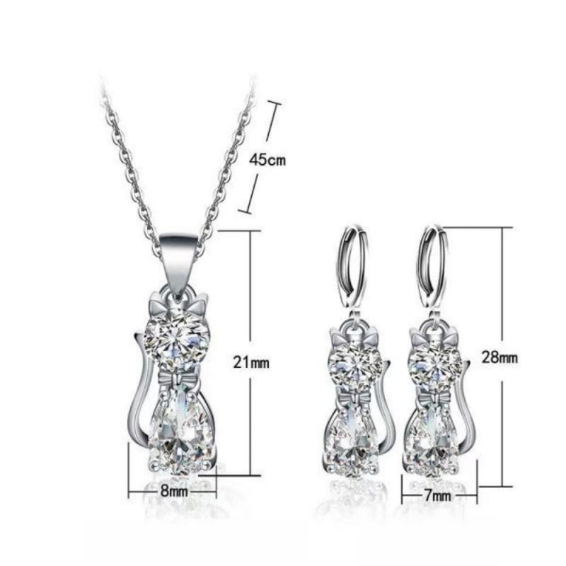 Necklace and Earrings with Cat-shaped Zircon Crystals