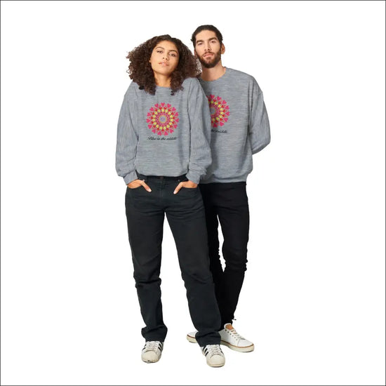 Matchande Sweatshirts med ornamental cirkel av hjärtan - Ash / S - Print Material